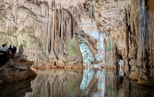 Grotte de Neptune