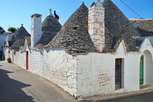Pouilles, Vallée d\'Itria, Alberobello-12