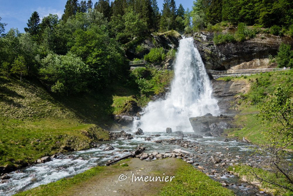 Chute de Steinsdalsfossen