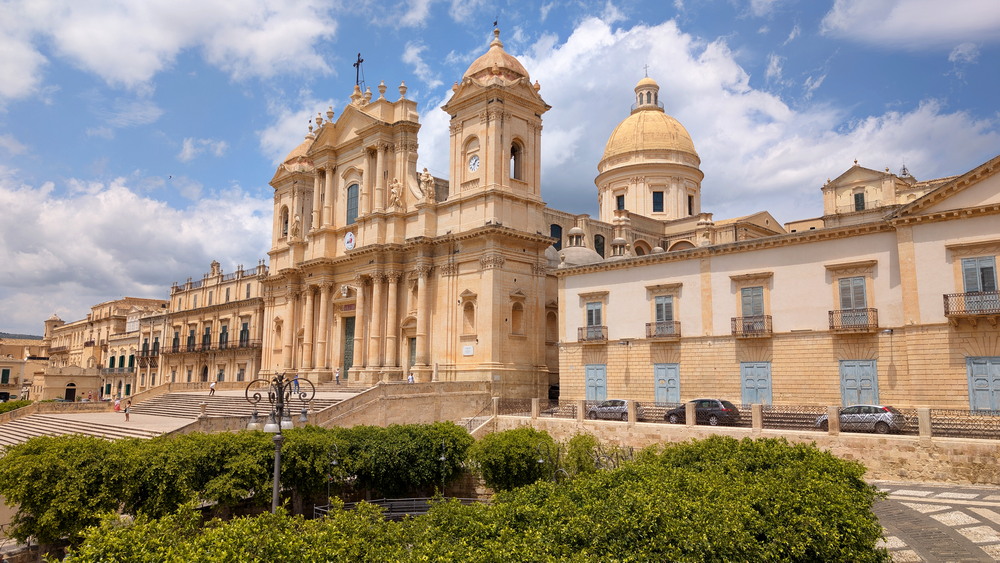 noto-1.jpg